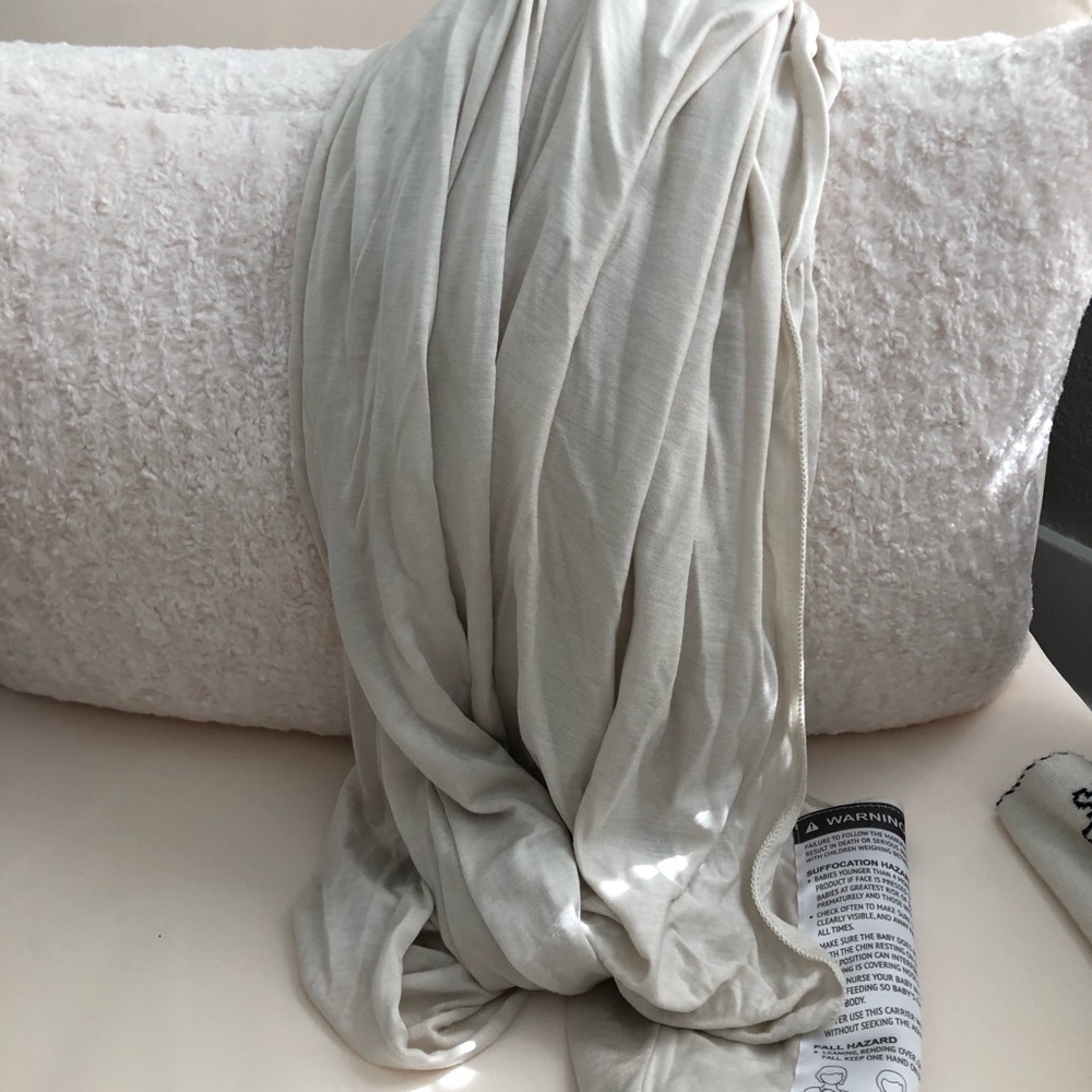 NWOT Solly Wrap in Grainsac